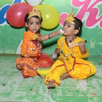 Shanti Niketan Public School Gallery 11