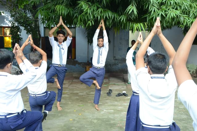 Shishu Niketan Public School
