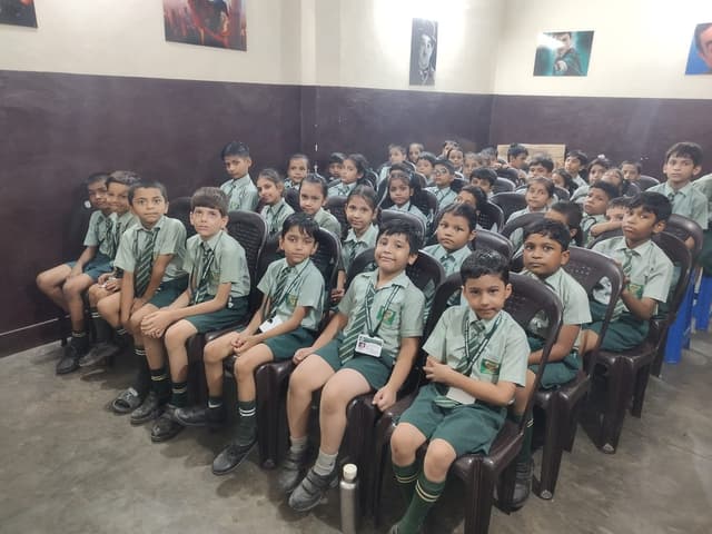 Thomson Public School Gallery 50