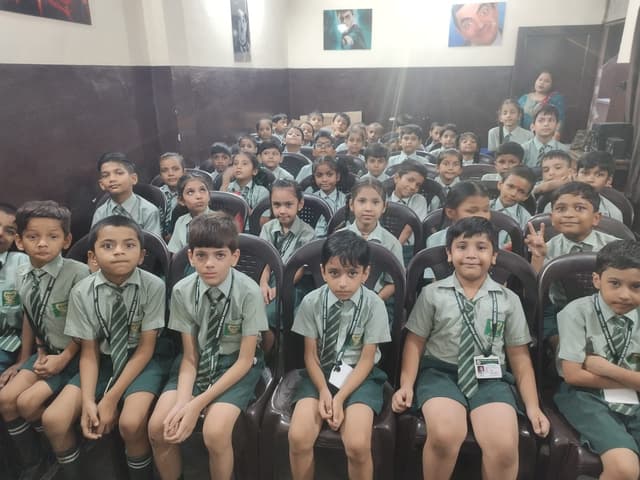 Thomson Public School Gallery 51