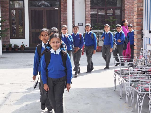 Viverly Public School Gallery 12