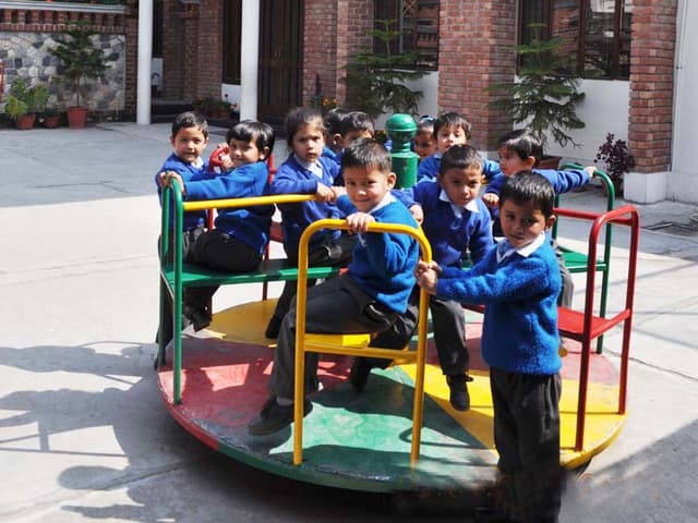 Viverly Public School Gallery 11