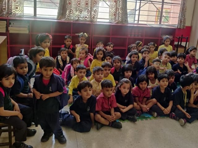 Cambridge School Gallery 16